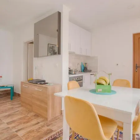 Apartment D